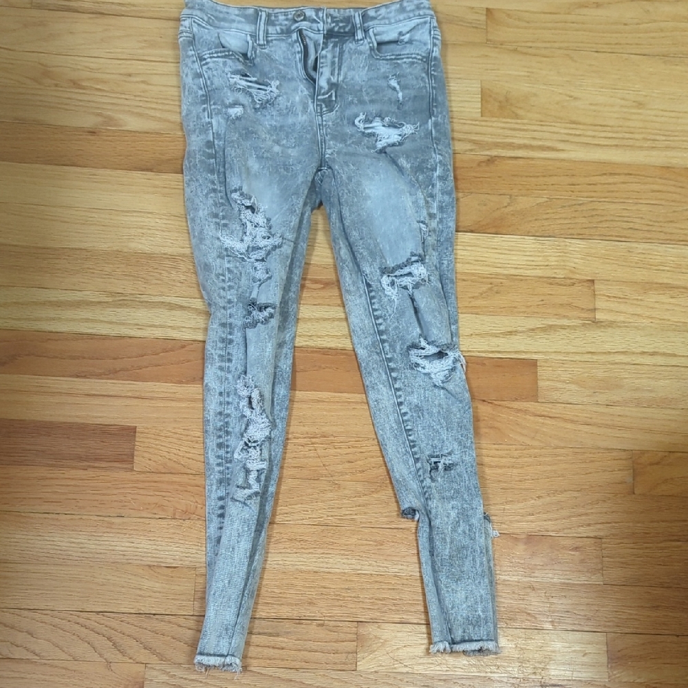 American Eagle Outfitters Light Gray Distressed Skinny Jeans